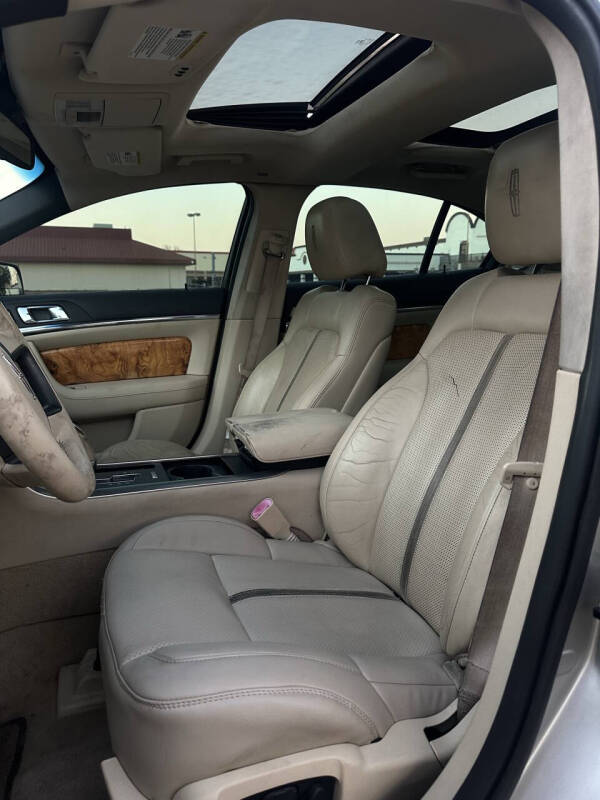 2009 Lincoln MKS