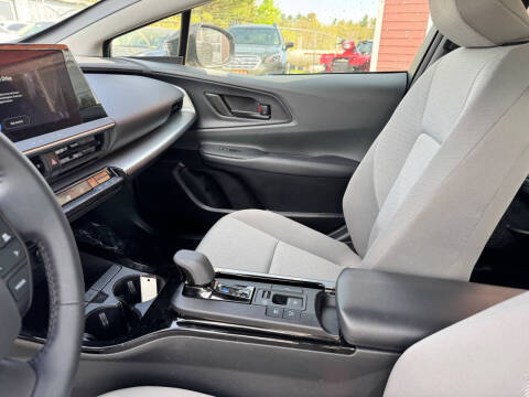 2024 Toyota Prius XLE