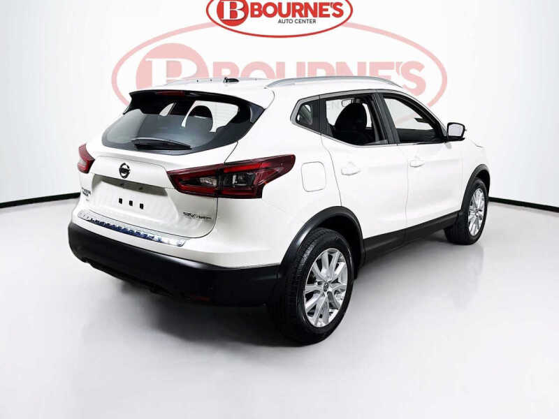 2022 Nissan Rogue Sport SV