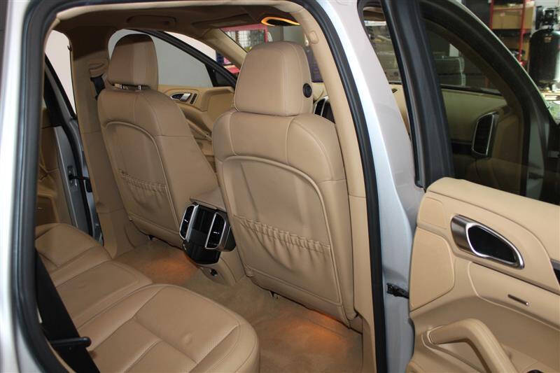 2012 Porsche Cayenne