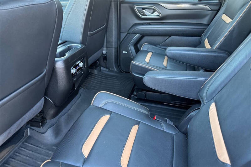 2024 GMC Yukon XL AT4