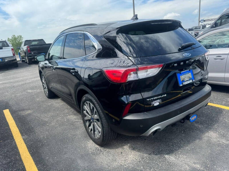 2020 Ford Escape Titanium