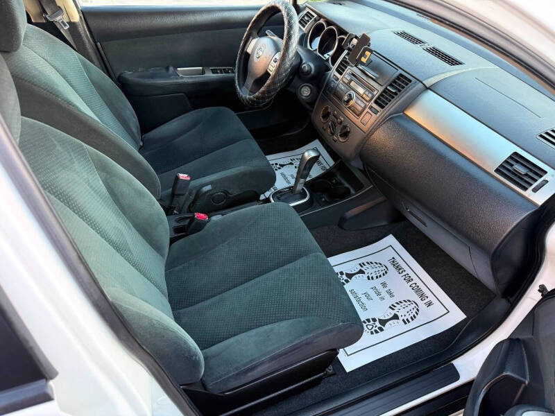 2011 Nissan Versa 1.8 S