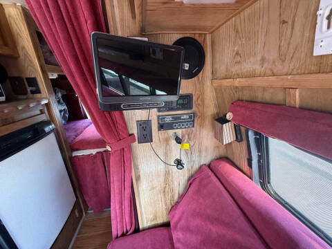 1987 Ford E-250 Super