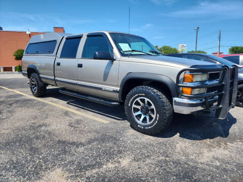 2000 Chevrolet C/K 3500 Series for sale at Aaron's Auto Sales in Corpus Christi TX