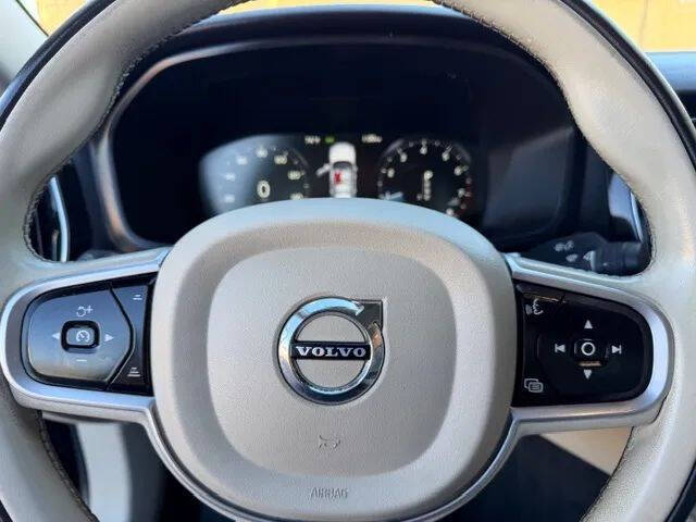 2021 Volvo S60 T5 Momentum