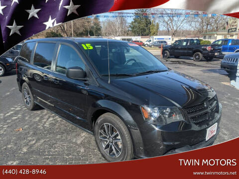 2015 Dodge Grand Caravan for sale at TWIN MOTORS in Madison OH