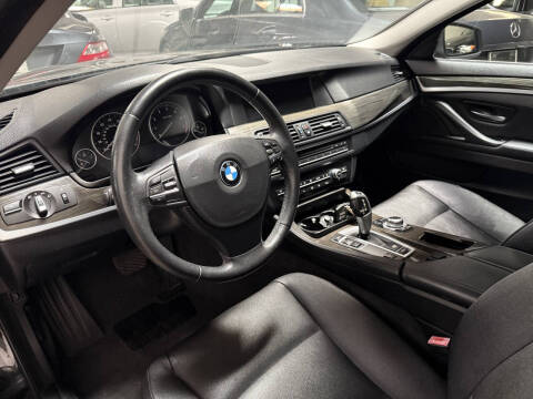 2012 BMW 5 Series 528i
