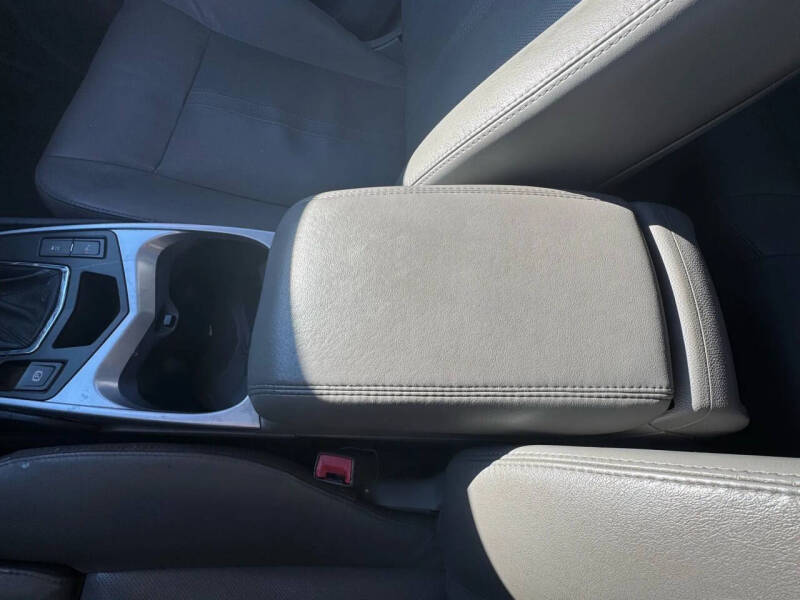 2011 Cadillac SRX Luxury Collection