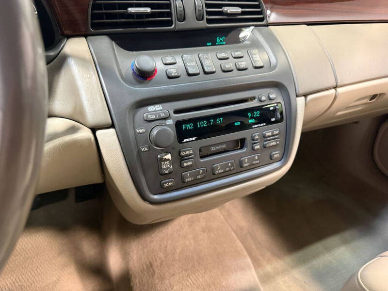 2005 Cadillac DeVille DHS