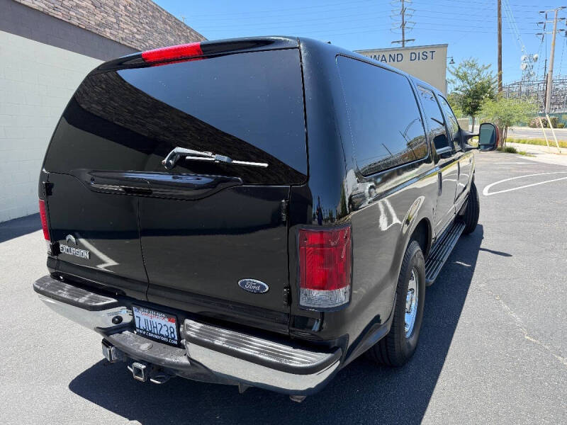 2004 Ford Excursion XLT
