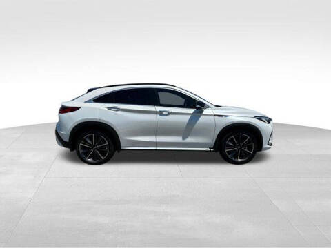 2025 Infiniti QX55 Essential