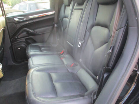 2016 Porsche Cayenne S E-Hybrid