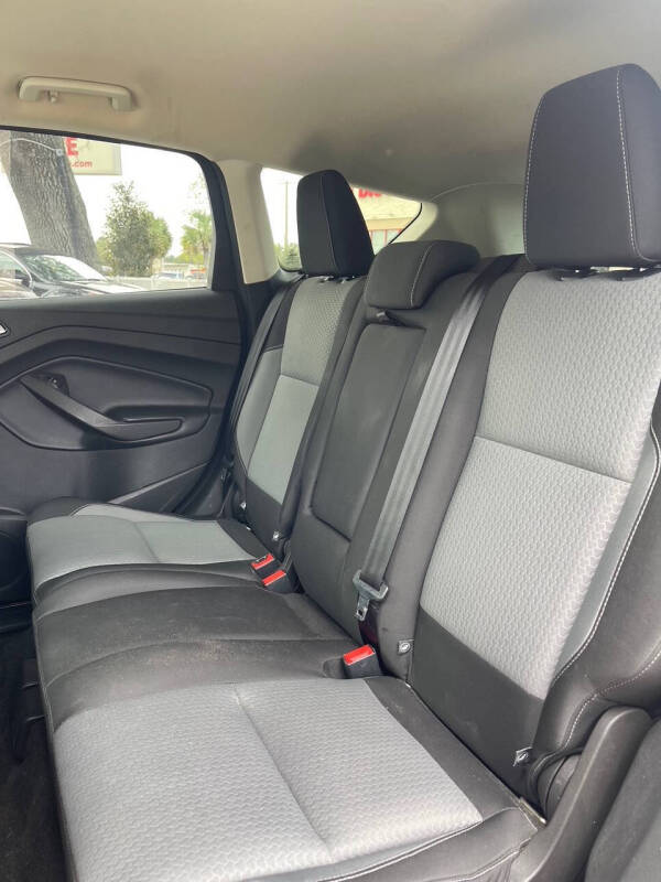 2019 Ford Escape SE photo 6