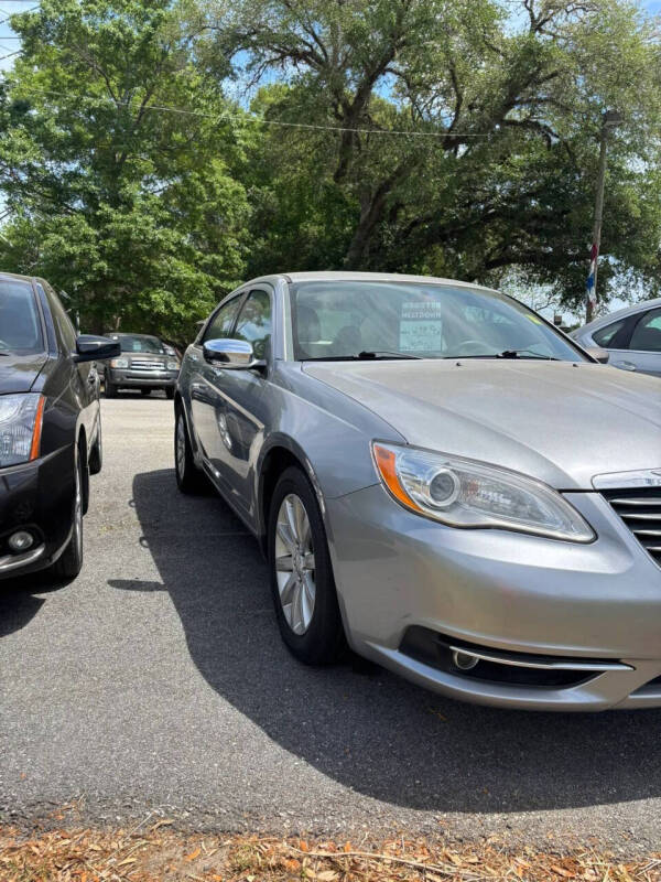 2014 Chrysler 200 Limited