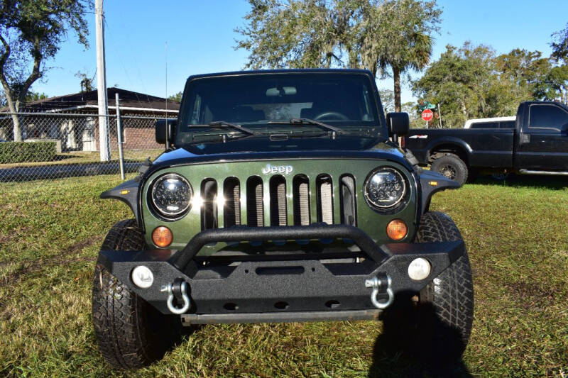 2011 Jeep Wrangler null photo 38