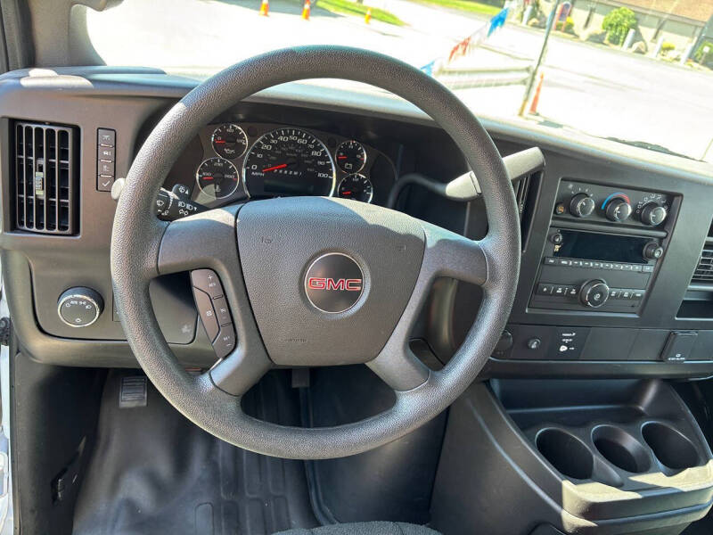 2024 GMC Savana 2500