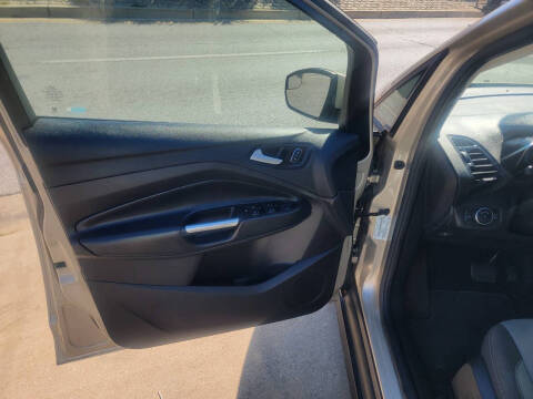 2017 Ford C-MAX Energi SE