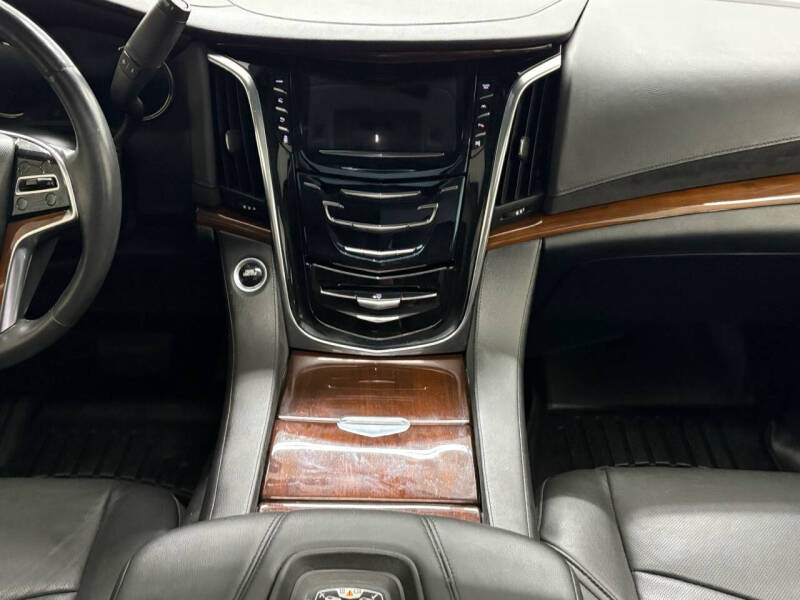 2018 Cadillac Escalade Premium Luxury