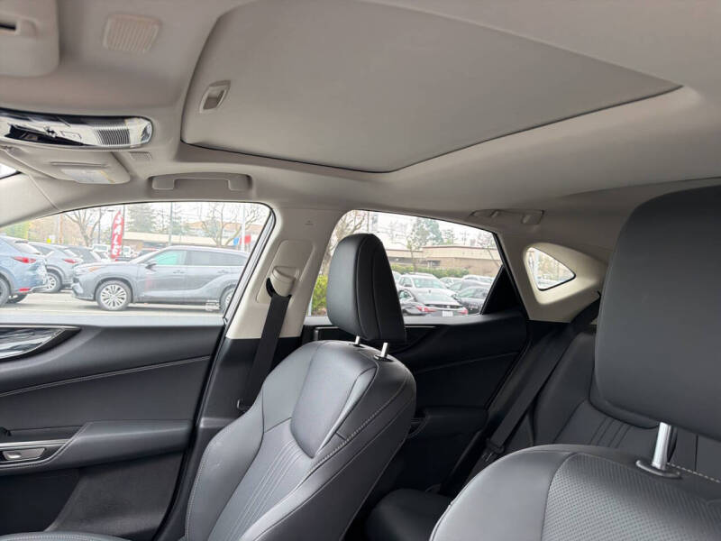 2025 Lexus NX 350h Premium