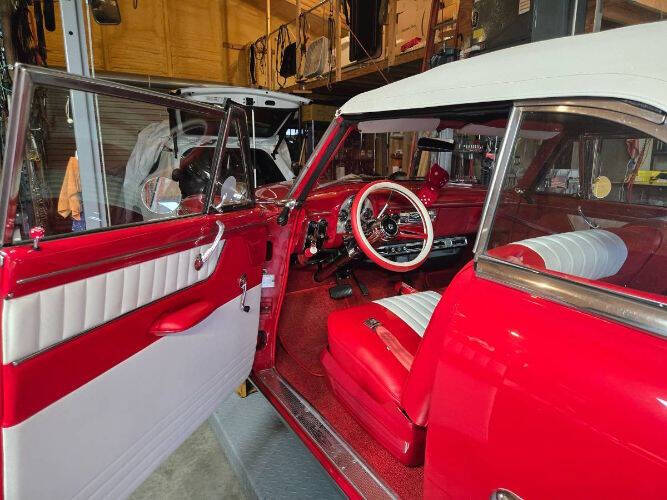 1953 Ford Sunliner
