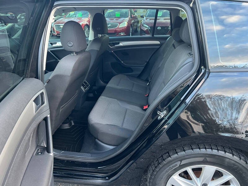 2016 Volkswagen Golf SportWagen TSI S