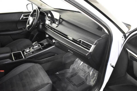 2024 Mitsubishi Outlander PHEV SE