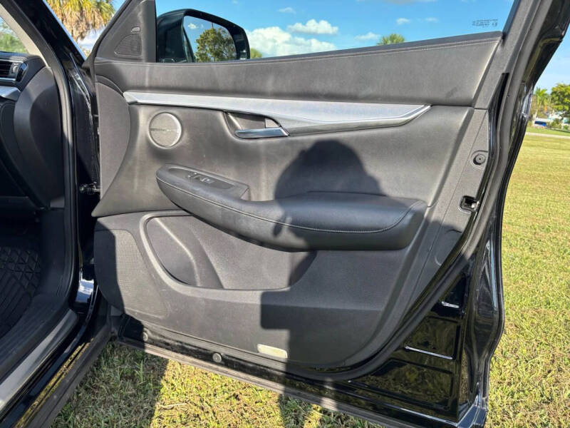 2019 Infiniti QX50 Essential