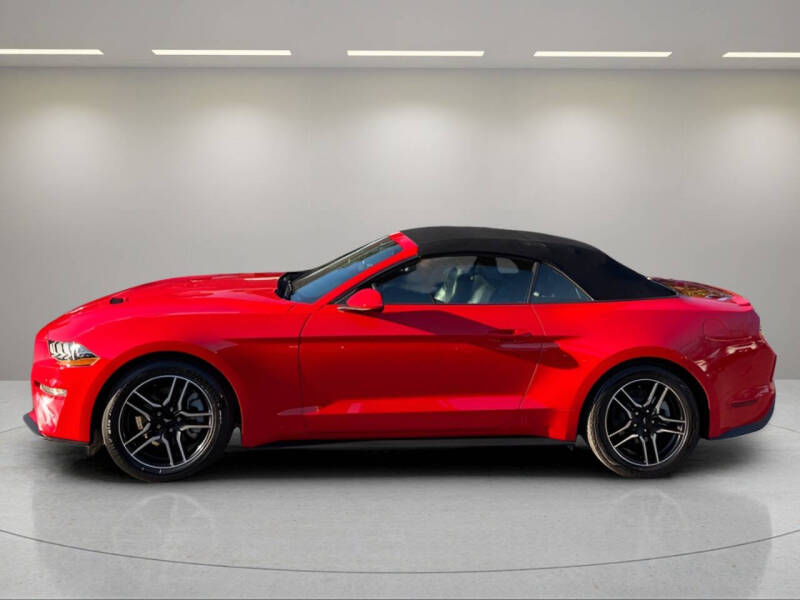 2022 Ford Mustang EcoBoost Premium