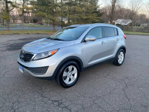 2011 Kia Sportage for sale at Das Auto LLC in Hartford CT