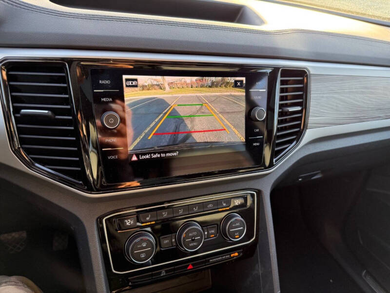 2022 Volkswagen Atlas Cross Sport V6 SE