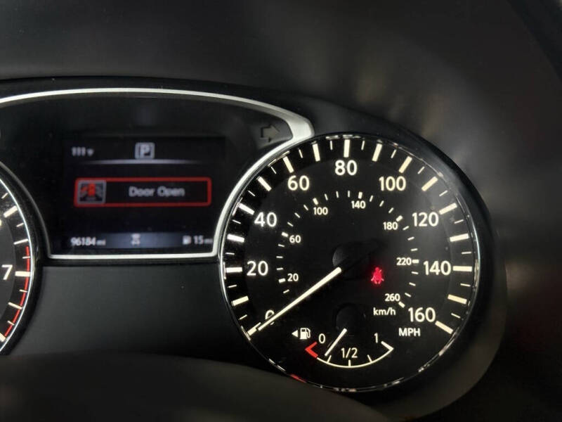 2020 Nissan Pathfinder S