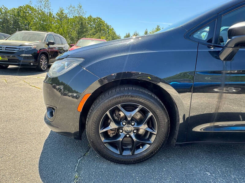 2019 Chrysler Pacifica Touring L