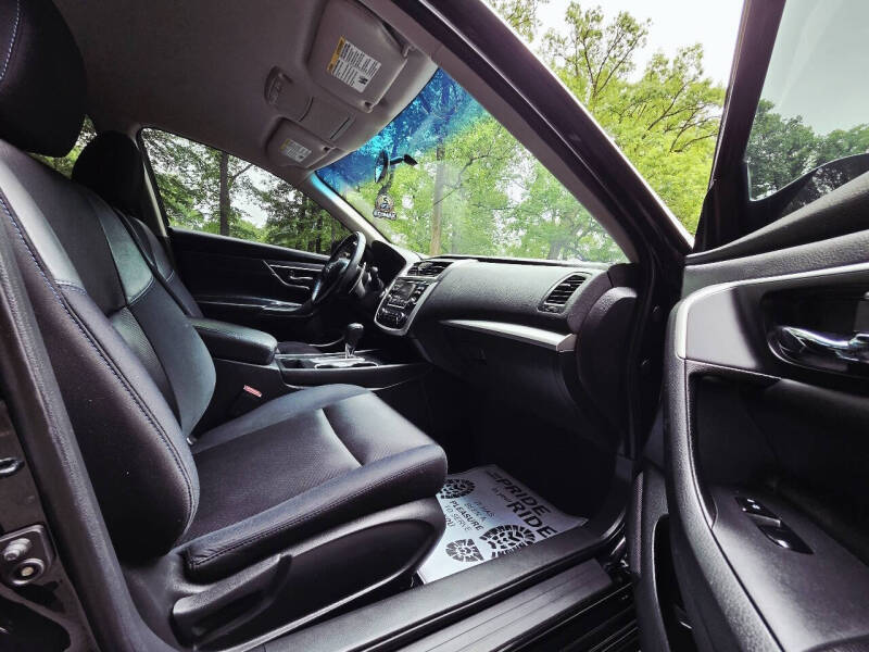 2017 Nissan Altima 2.5 SR