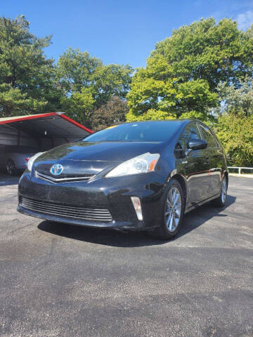 2012 Toyota Prius v Two