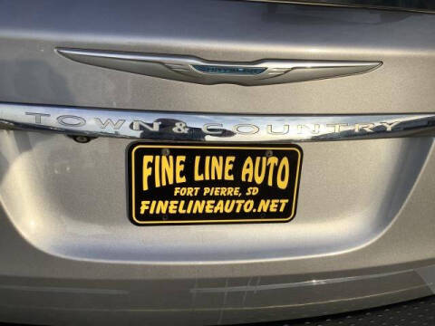 2015 Chrysler Town and Country Touring