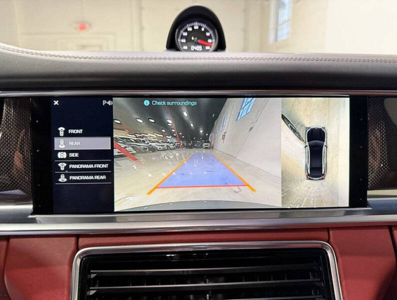 2017 Porsche Panamera Turbo