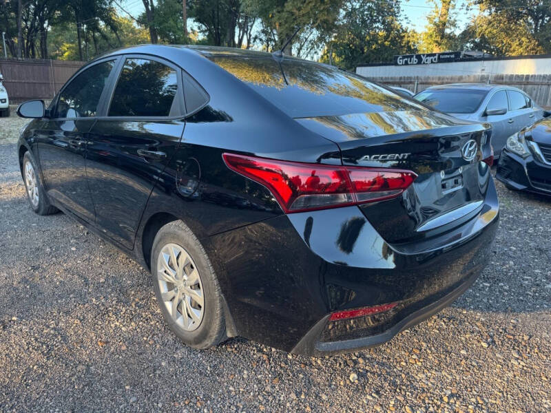 2022 Hyundai Accent SE