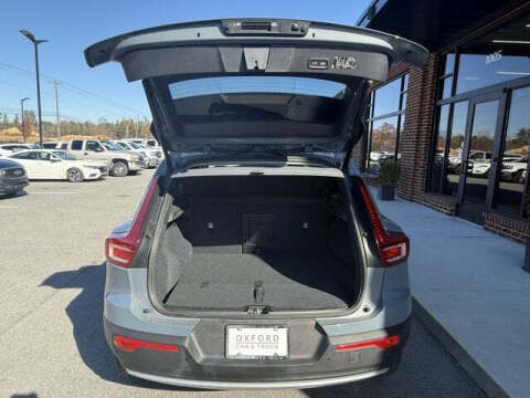 2020 Volvo XC40 T5 Momentum