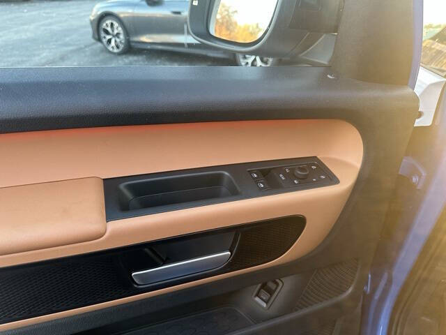 2025 Volkswagen ID. Buzz Pro S Plus 4Motion