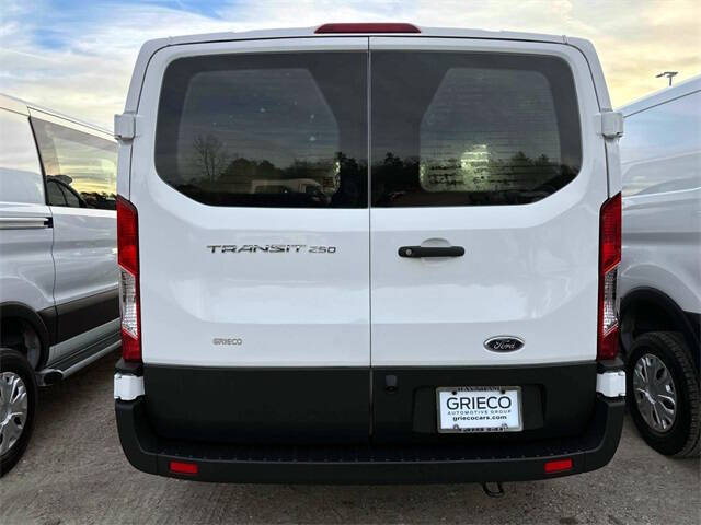 2024 Ford Transit