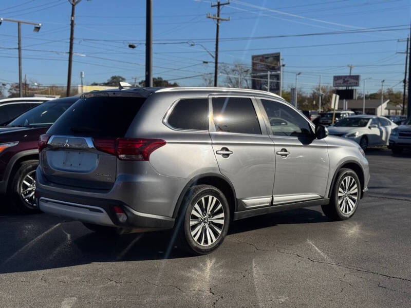 2019 Mitsubishi Outlander SE
