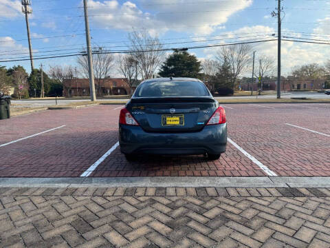 2016 Nissan Versa 1.6 SV