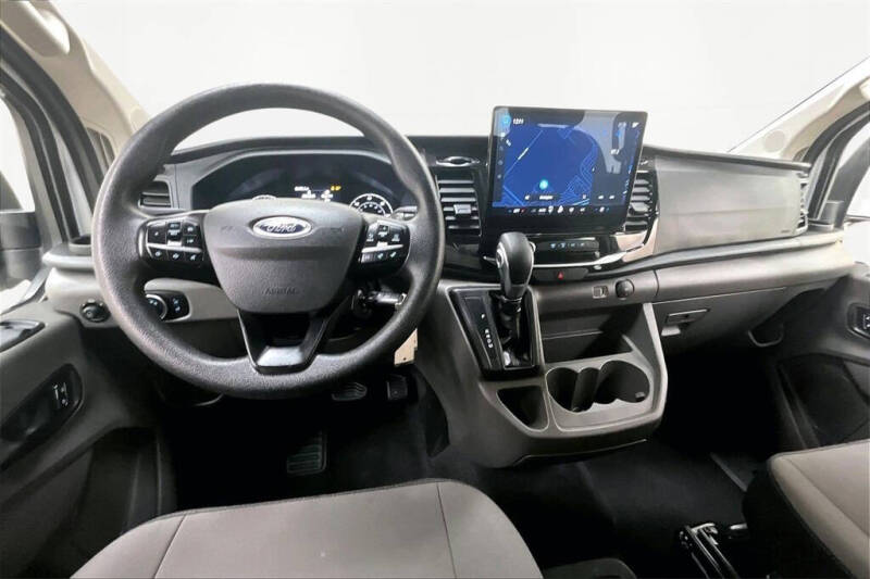 2023 Ford Transit 350 XLT