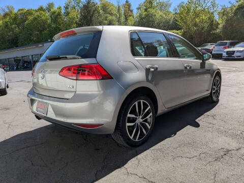 2016 Volkswagen Golf TSI SE