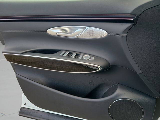 2026 Genesis GV70