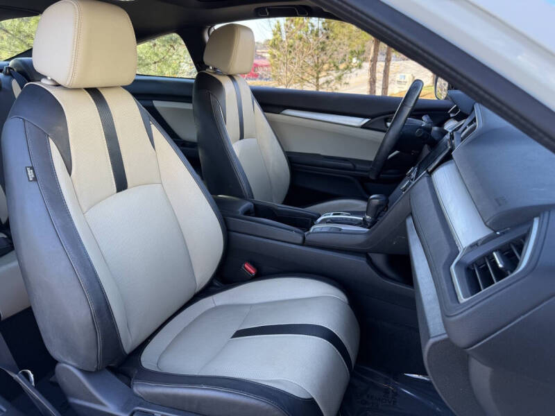 2017 Honda Civic Touring