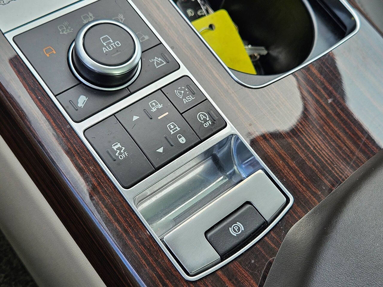 2014 Land Rover Range Rover 36