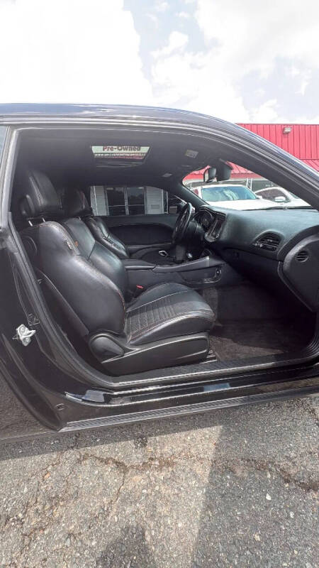 2015 Dodge Challenger R/T Plus Shaker