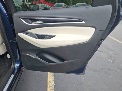 2022 Buick Enclave Essence